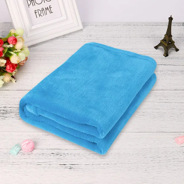 Large Luxury Soft Fleece Throw Blanket - Suitable for Every Weather
