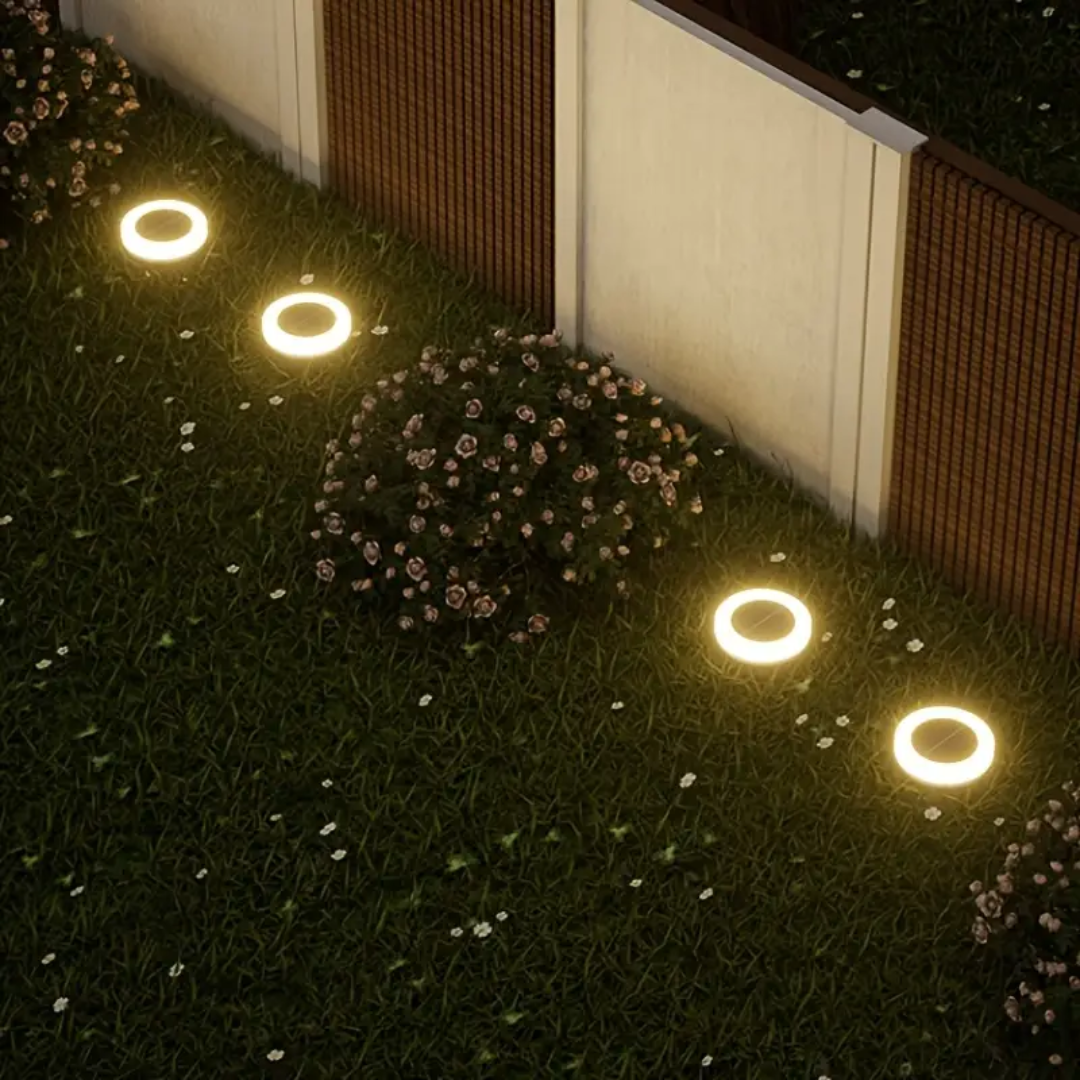 Rust-Proof Solar Outdoor Light for All Weathers