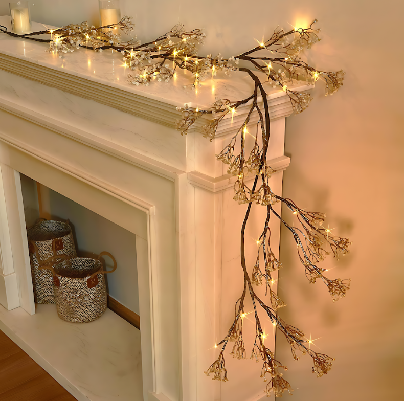 Illuminated Garland – Effortless elegance for any space