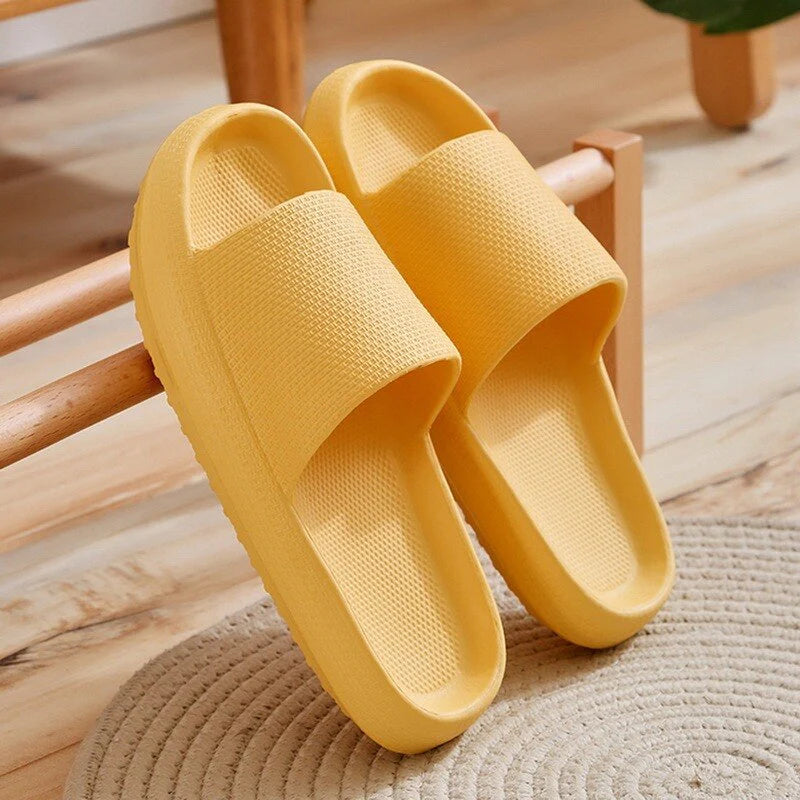 COMFY CUSHY SLIPPERS Modern Aussies
